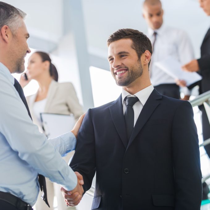 twee mannen handshake