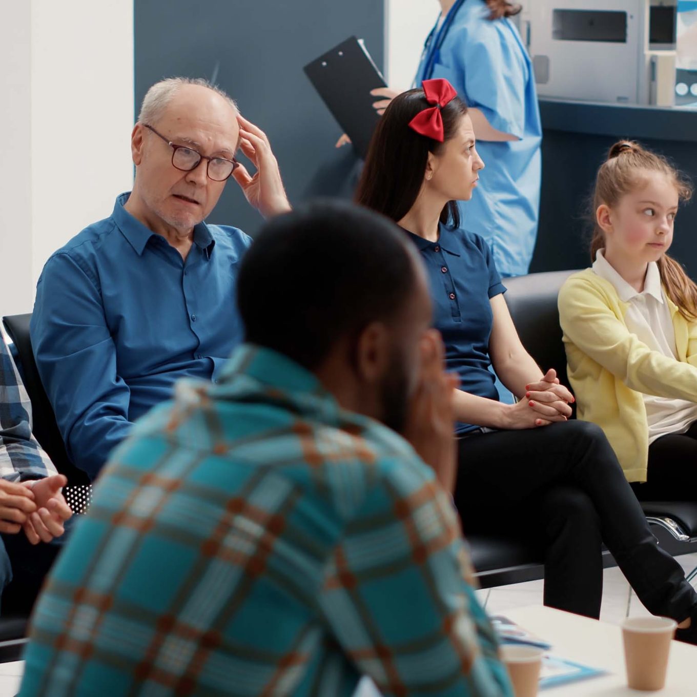 wachtkamer met patienten